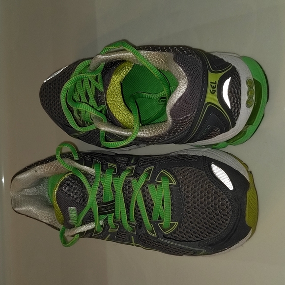 Asics GT 2170 women's size 7 - Picture 2 of 4